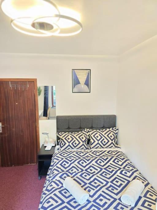 Apartment Glamorous In